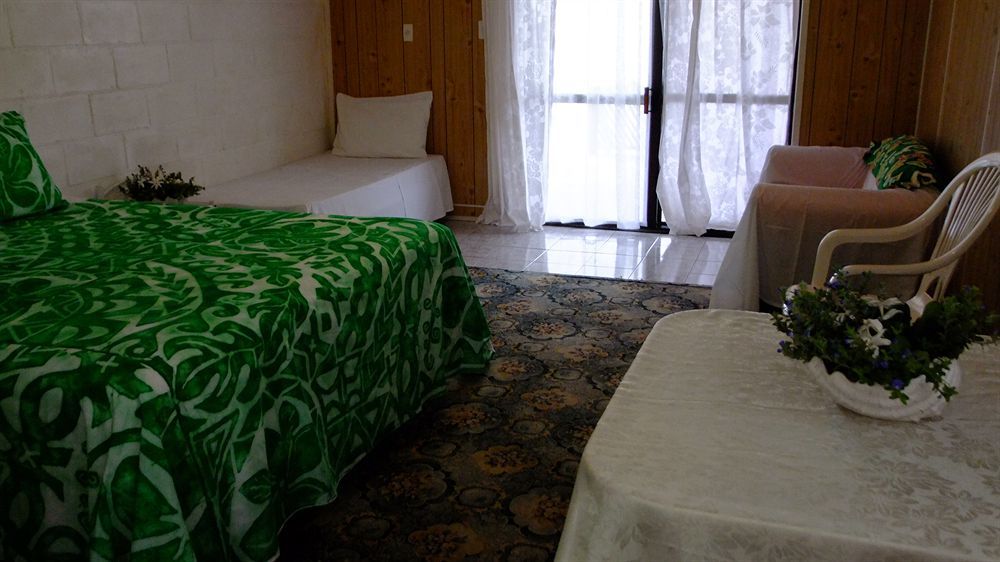 Rino'S Motel Арутанга Екстериор снимка